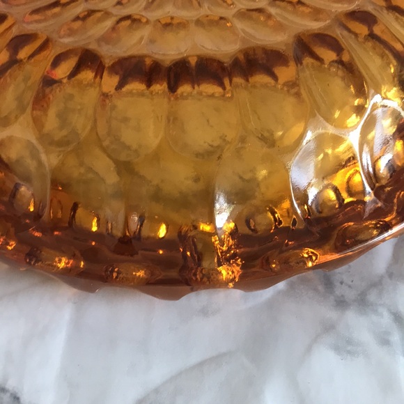Vintage  1960's Amber Ribbed Edge Ashtray Deep Amber Scalloped - Picture 6 of 8